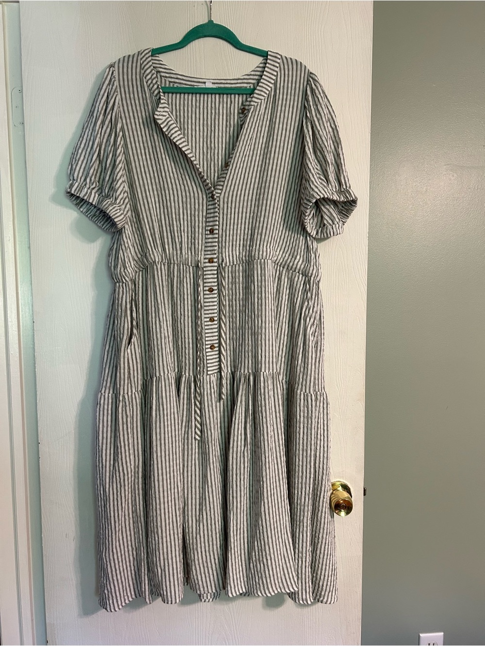 Striped Button-Front Tiered Midi Dress - Green/White